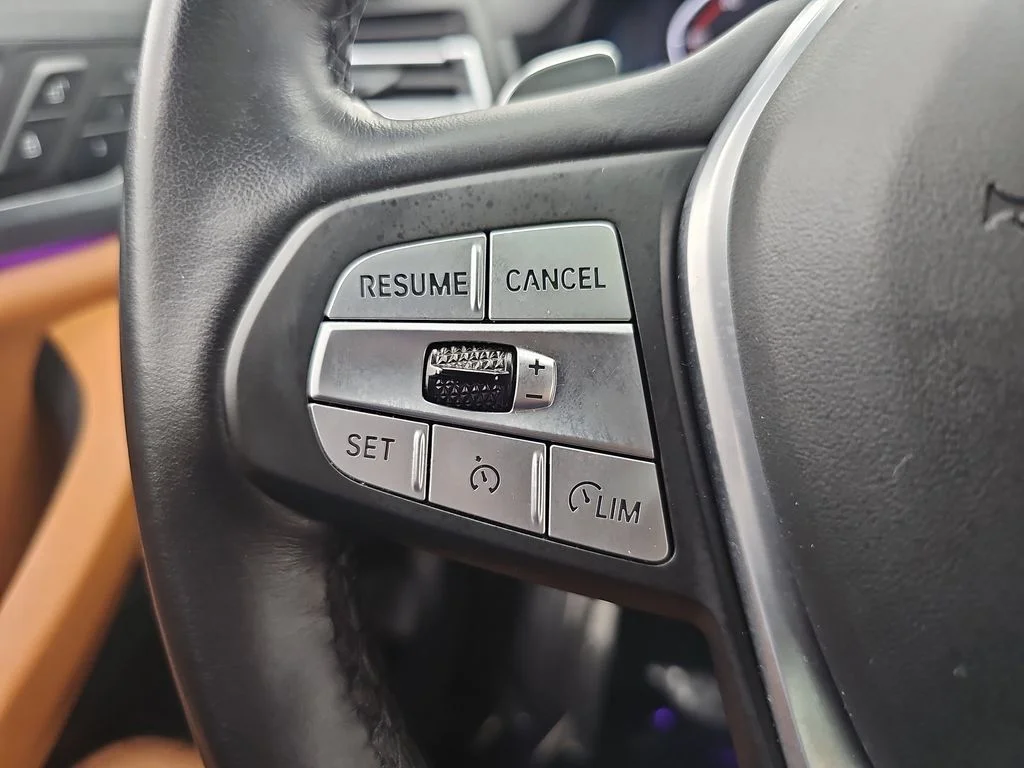 Used 2023 Alpine White BMW xDrive30i image 25