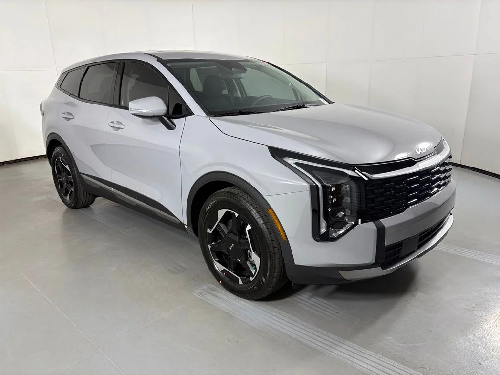 New 2027 Wolf Gray Kia S image 2