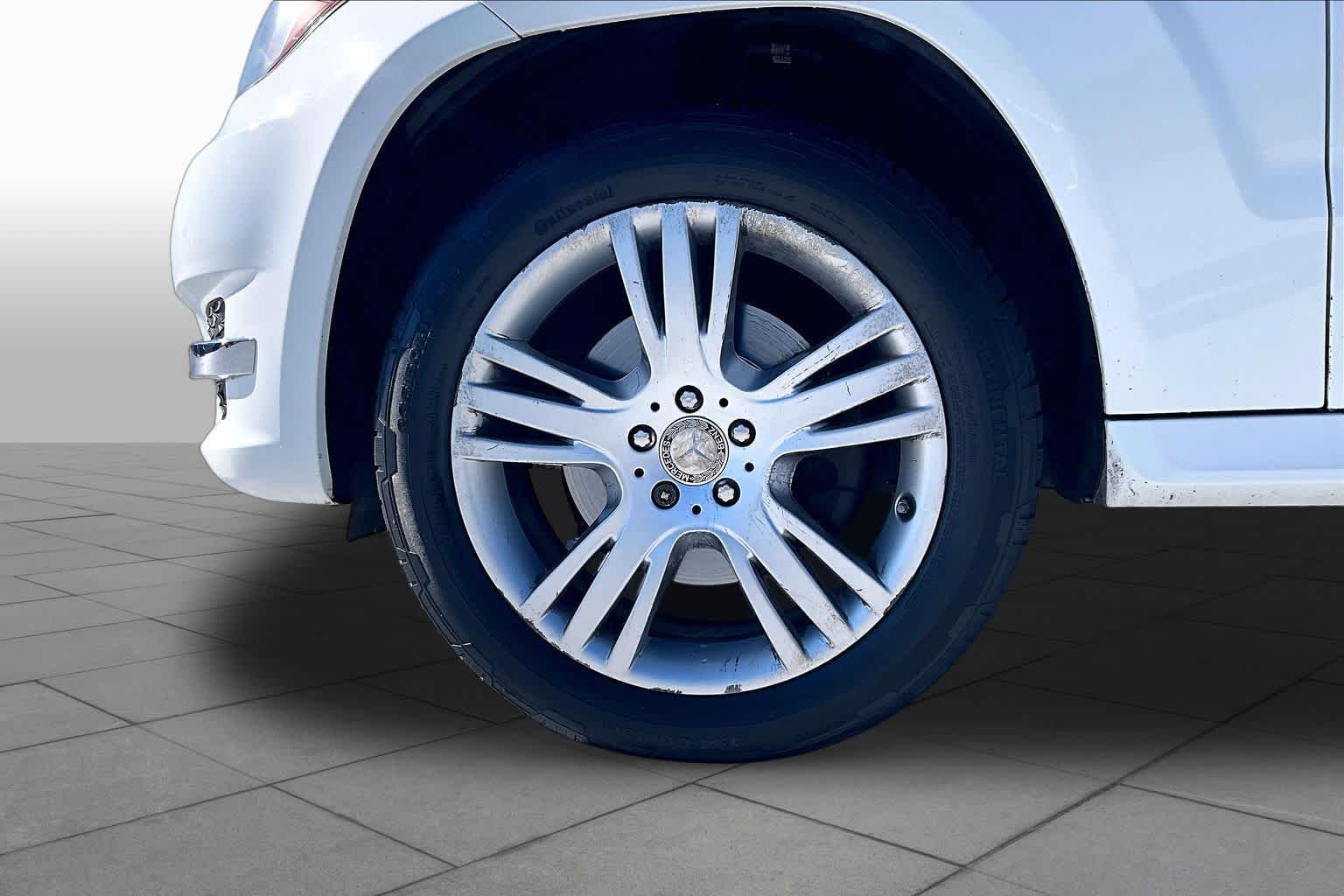 Used 2014 Polar White Mercedes-Benz GLK 350 image 10