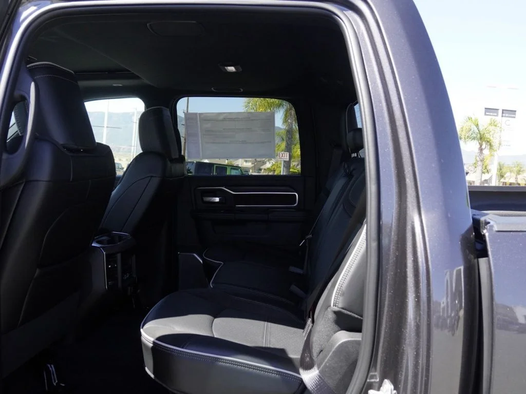 New 2026 Granite Crystal Metallic Clear-Coat Exterior Paint RAM Laramie image 20