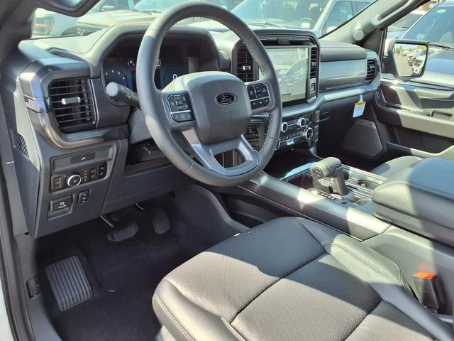 New 2026 Star White Metallic Tri-Coat Ford Lariat image 8
