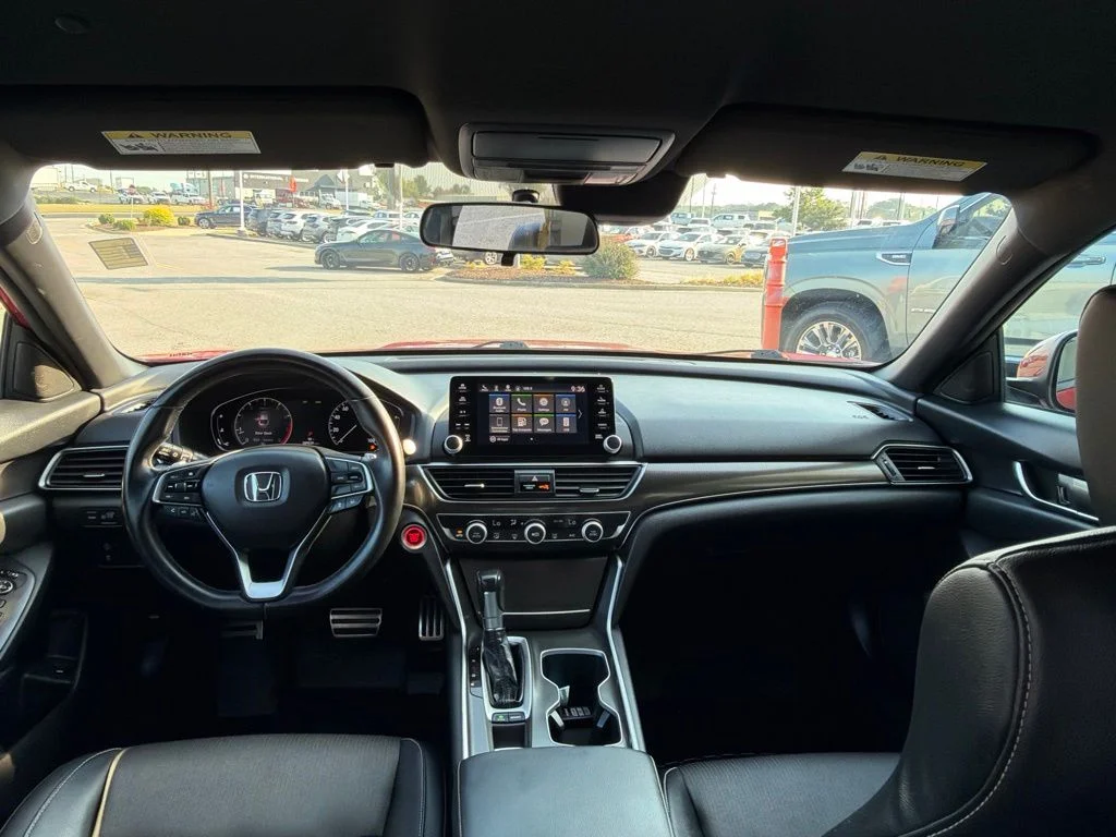 Used 2018 Red Honda Sport image 27