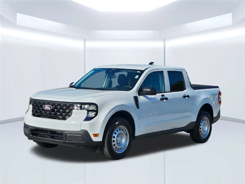 New 2026 Oxford White Ford XL image 2