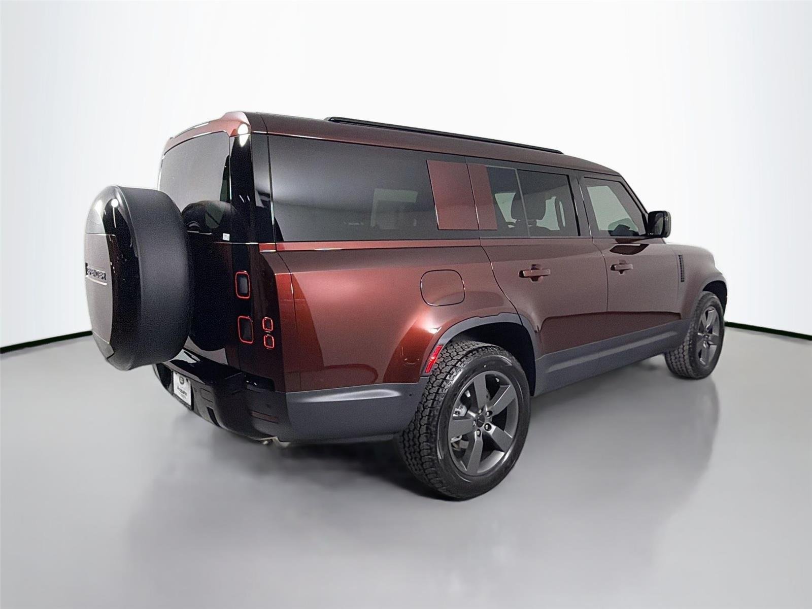 New 2026 SEDONA RED Land Rover S image 5