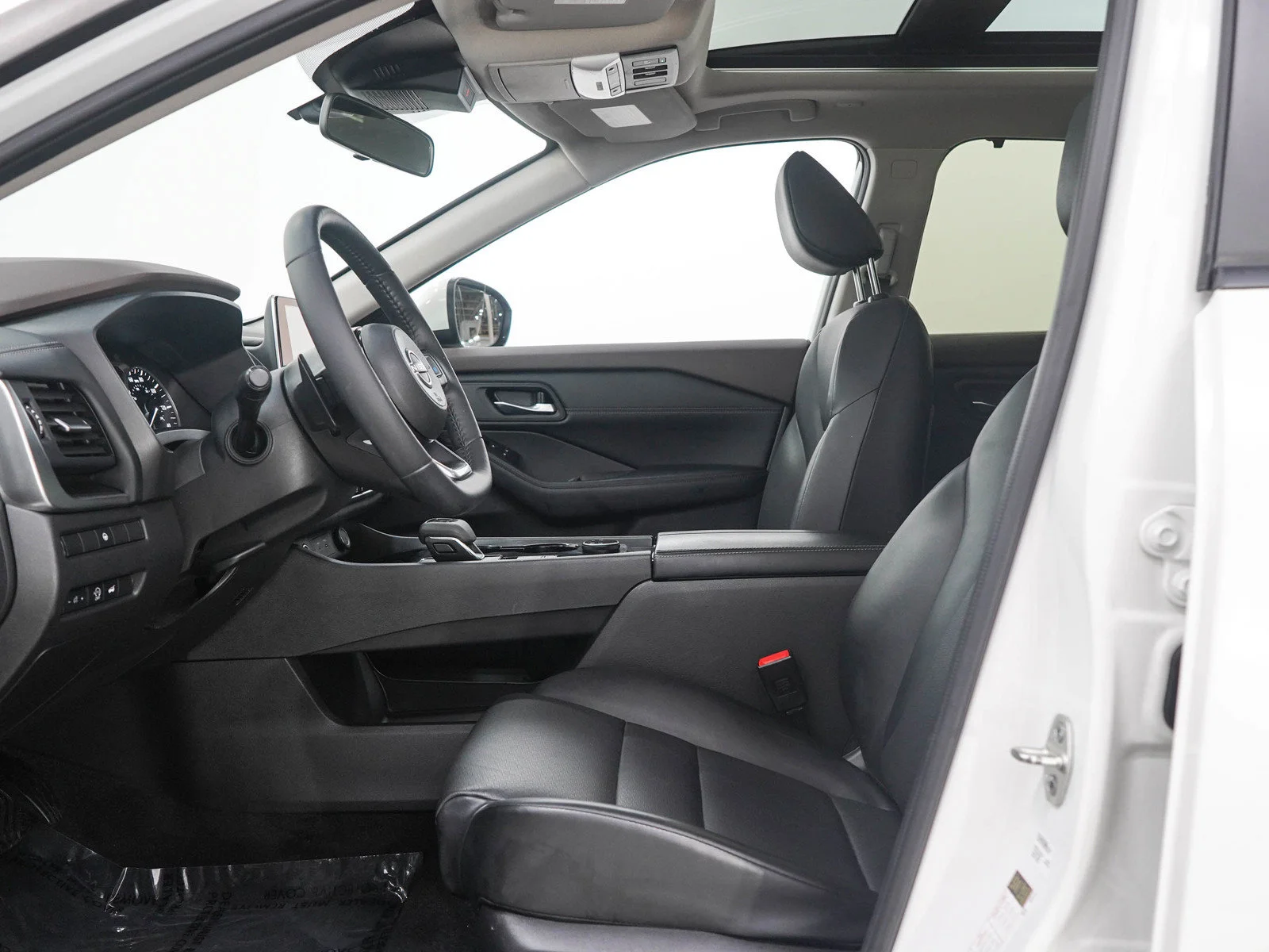 Used 2023 Pearl White Tricoat Nissan SV image 23