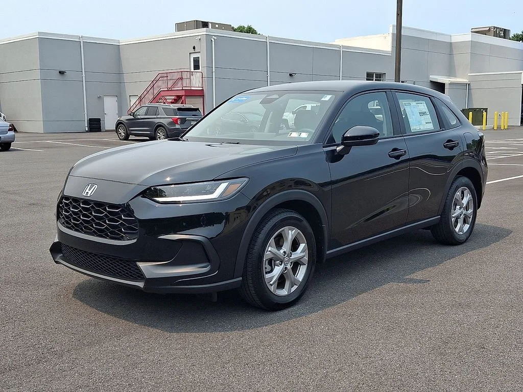 Certified Used 2025  Honda LX image 3