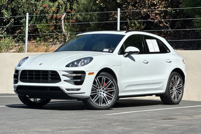 2017 Porsche Macan