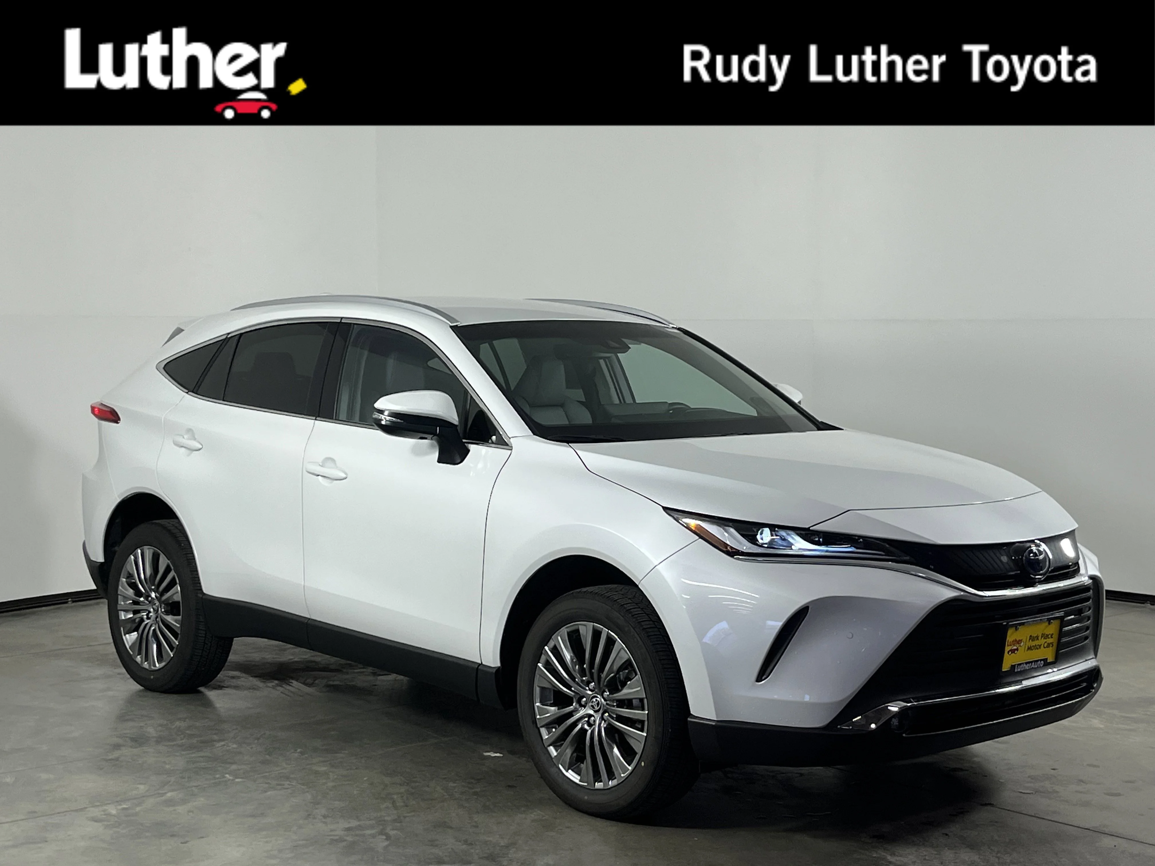2024 Toyota Venza XLE Hybrid AWD's photo