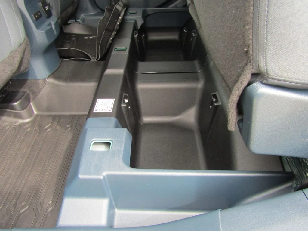 Used 2025 Green Ford XLT image 35