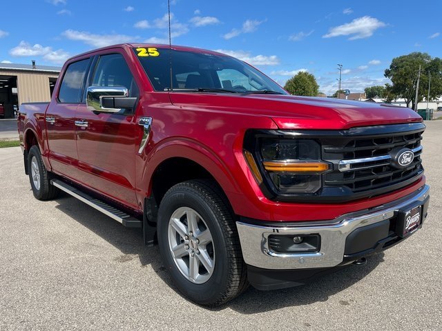 2025 Ford F-150 XLT photo 2