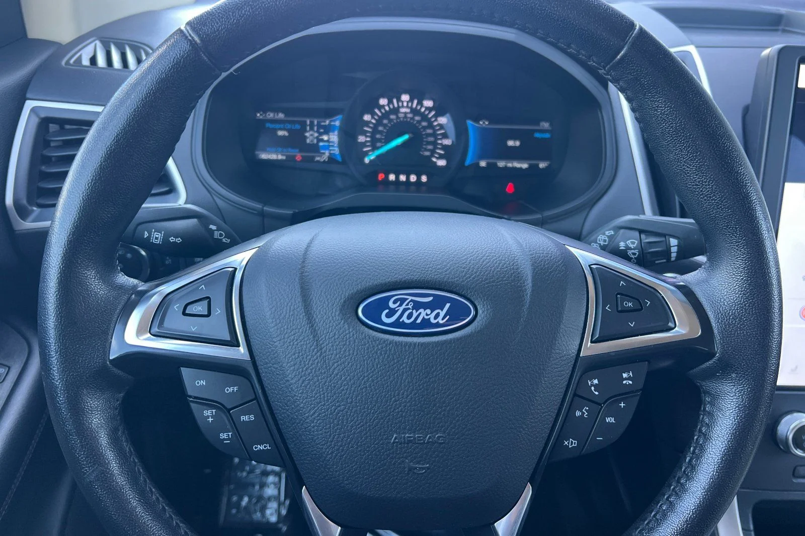 Used 2024 Silver Ford SEL image 21
