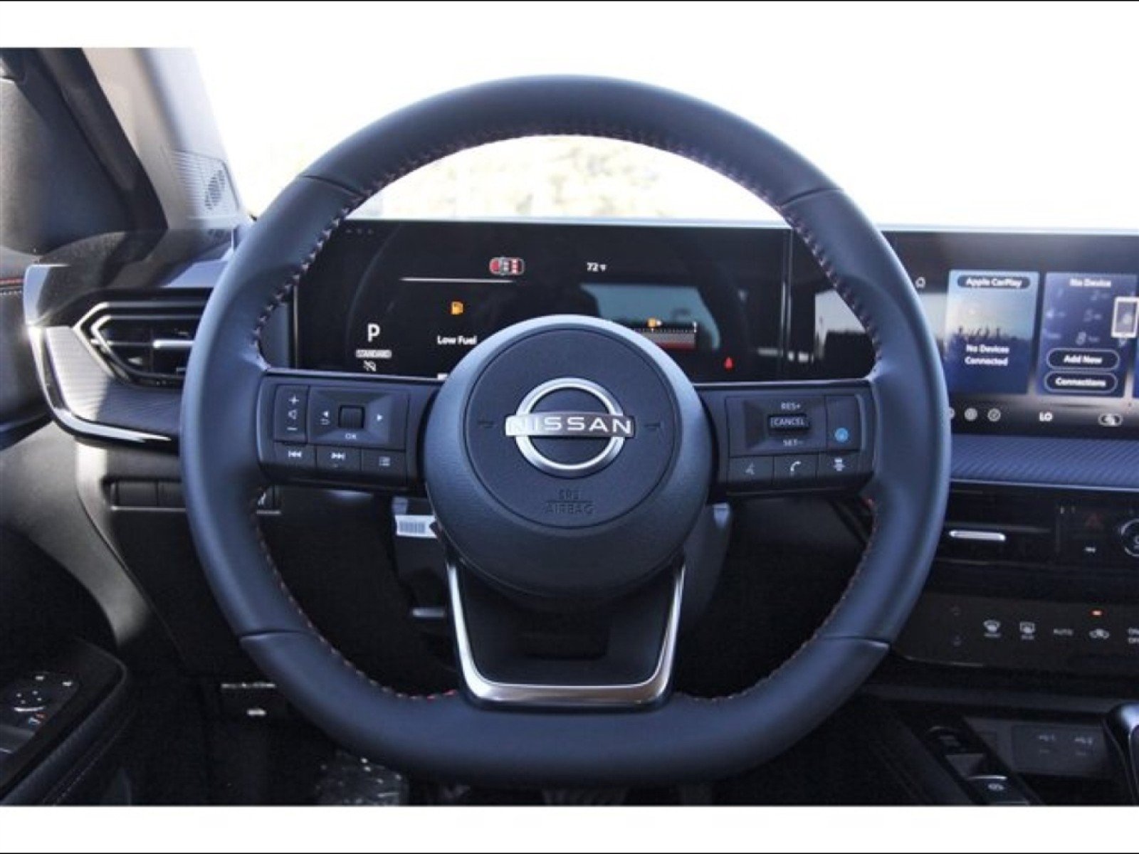 2026 Nissan Kicks SR - 8