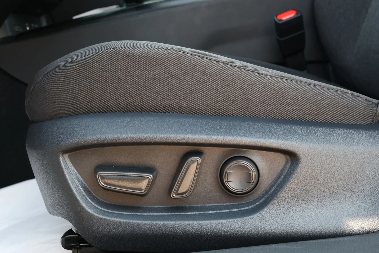 New 2026  Toyota LE image 26
