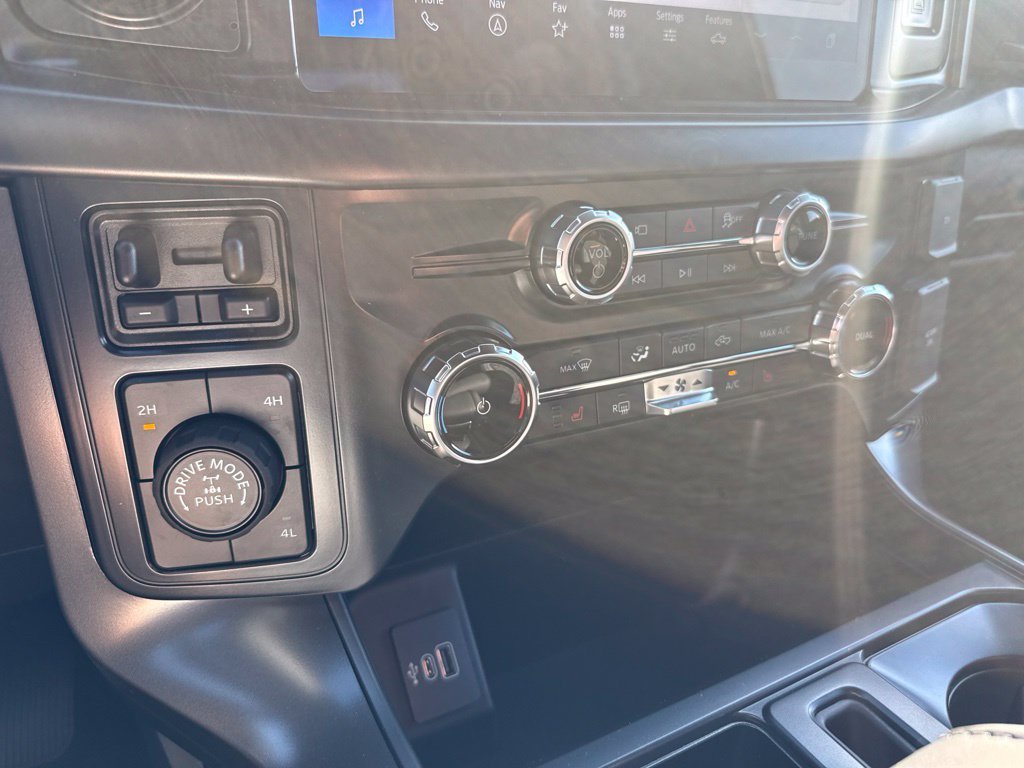 New 2026 Oxford White Ford Tremor® image 29
