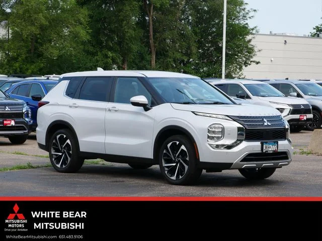 2022 Mitsubishi Outlander SE S-AWC's photo