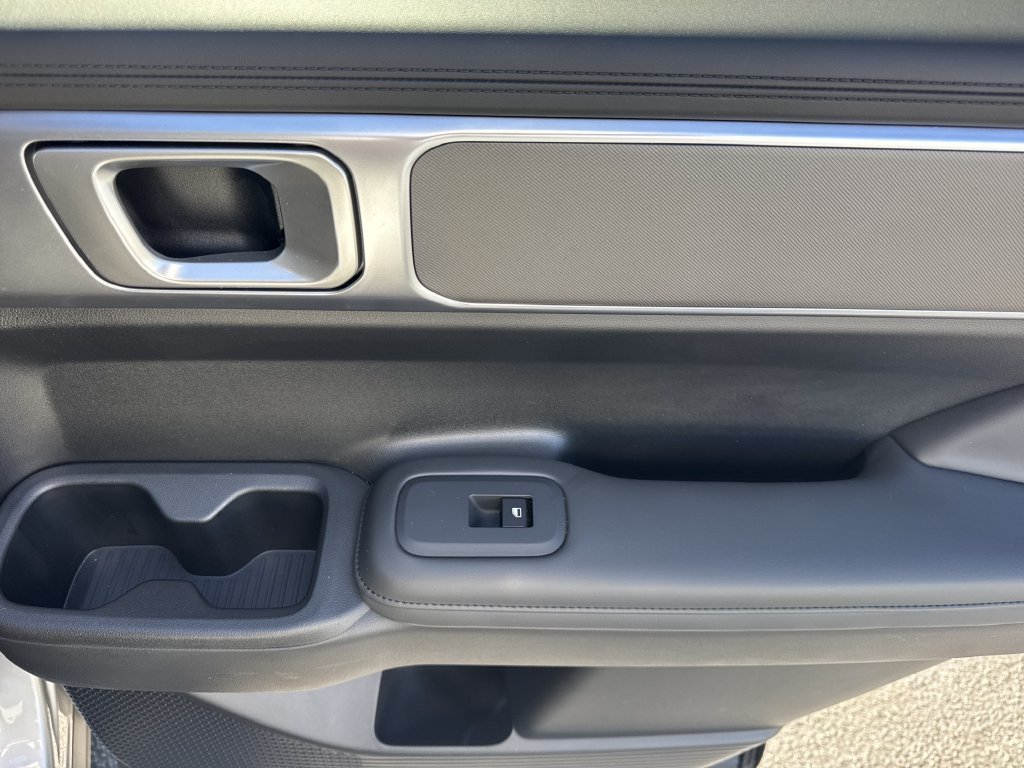 Used 2024 Silver Hyundai SEL image 16