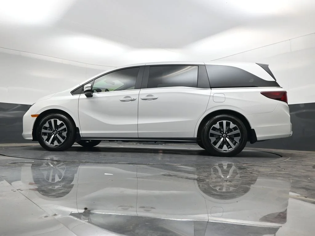 New 2026 Platinum White Pearl Honda EX-L image 31