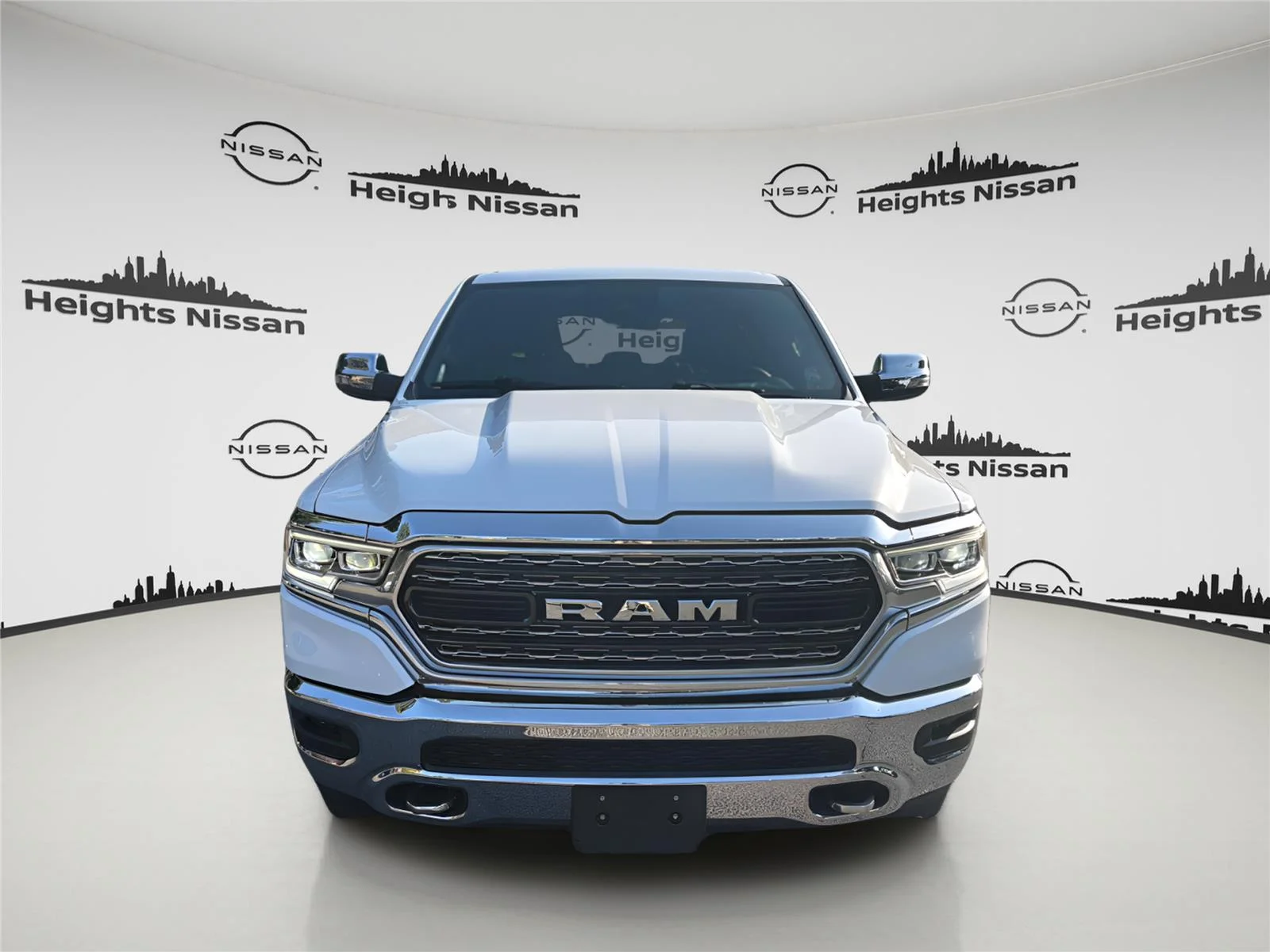 2024 RAM Ram 1500 Pickup Limited - Photo 8