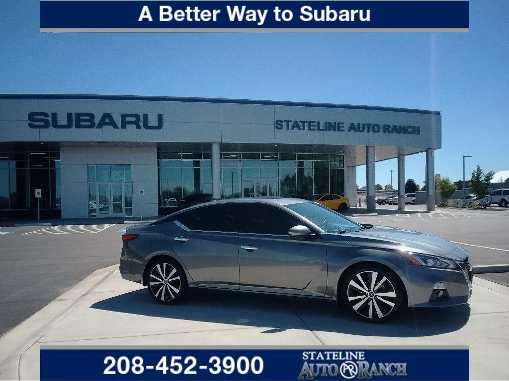 2020 Nissan Altima 2.0 VC-T Platinum's photo