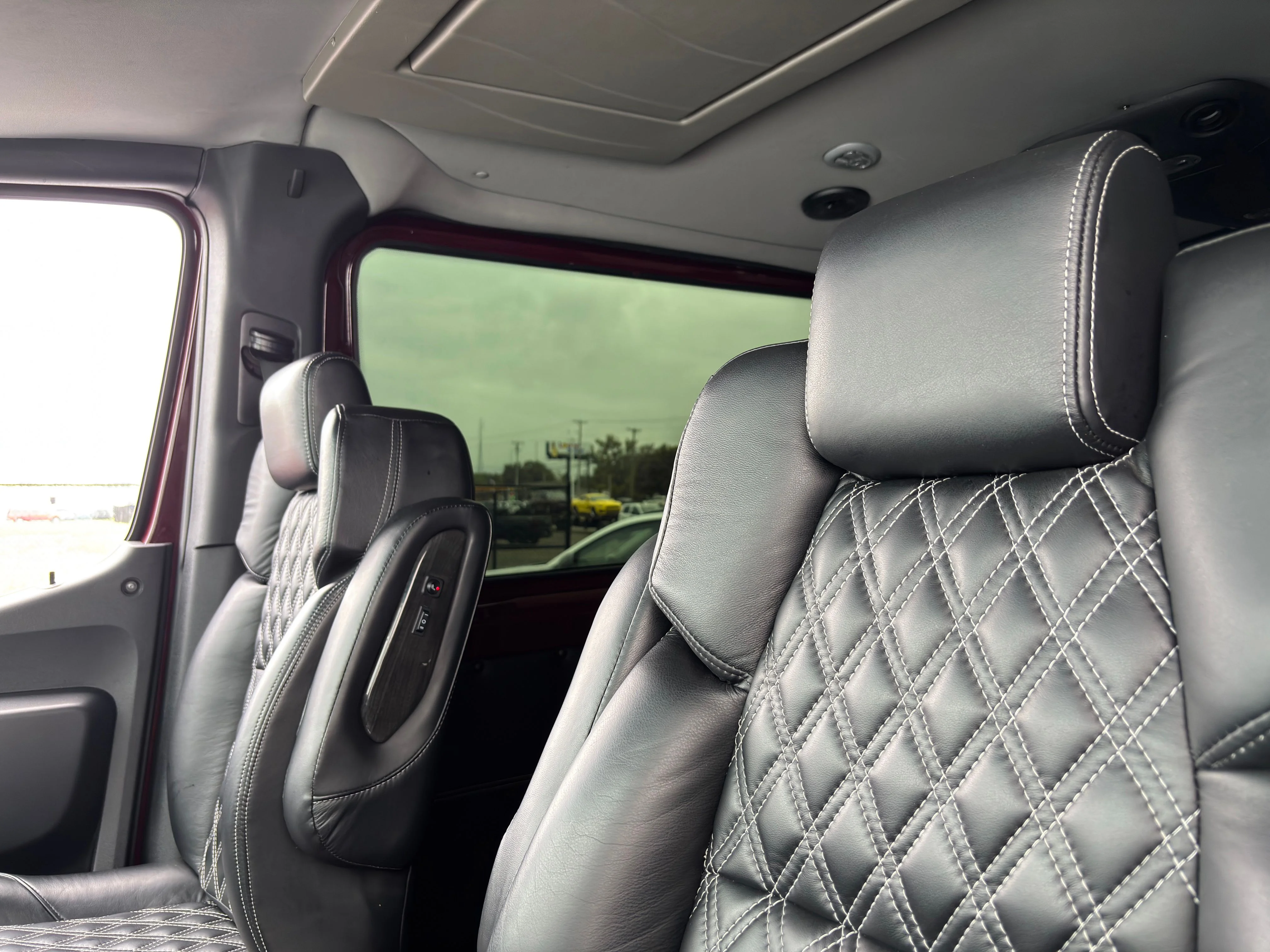 Used 2024 Maroon Mercedes-Benz Explorer Limited SE image 20