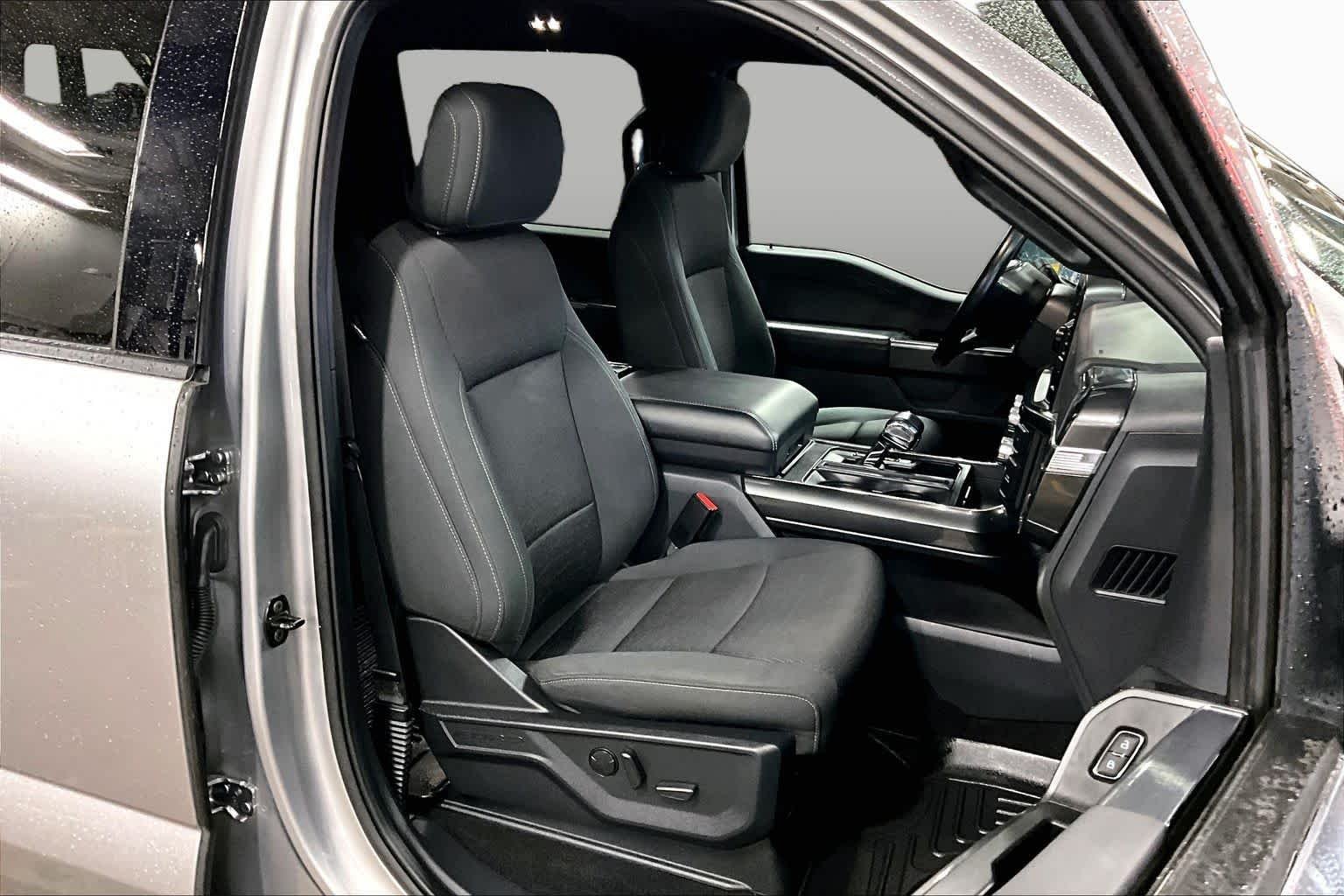 Used 2021 Iconic Silver Metallic Ford XLT image 8
