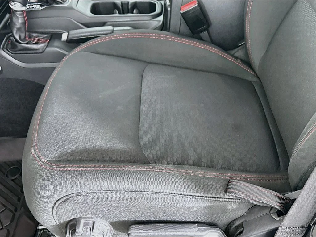 Used 2023 Gray Clearcoat Jeep Rubicon image 18
