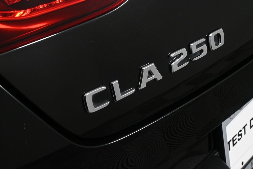Used 2022 Black Mercedes-Benz CLA 250 image 27