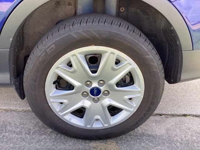 Used 2015 Blue Ford S image 7