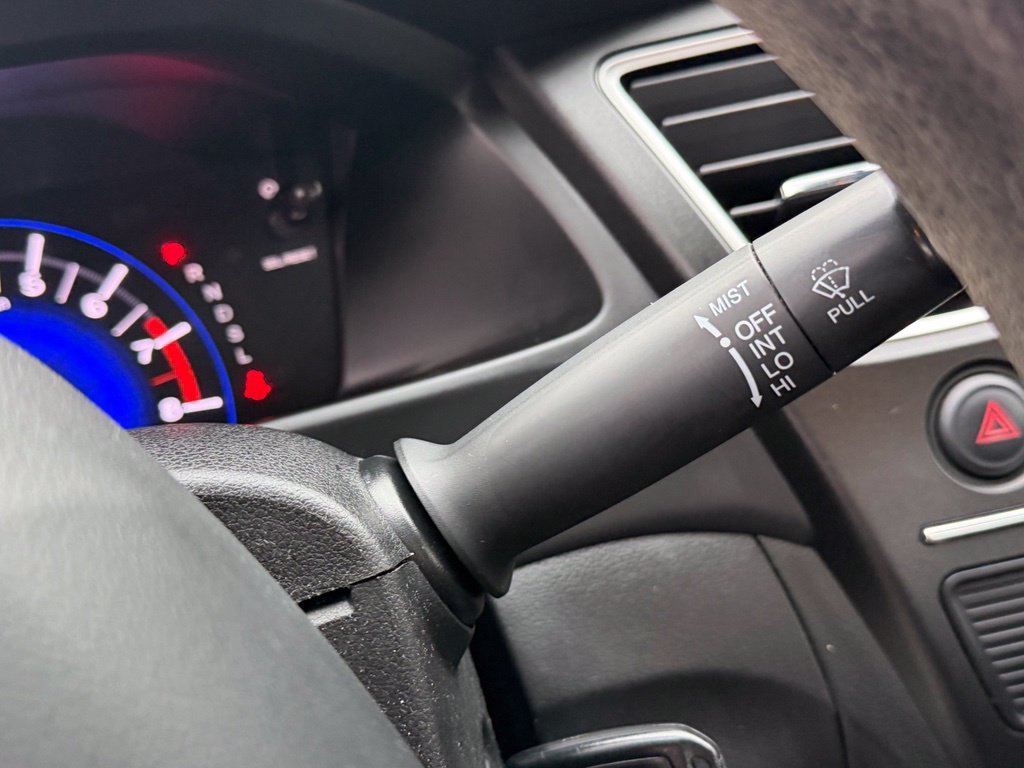 Used 2015 Black Honda LX image 32