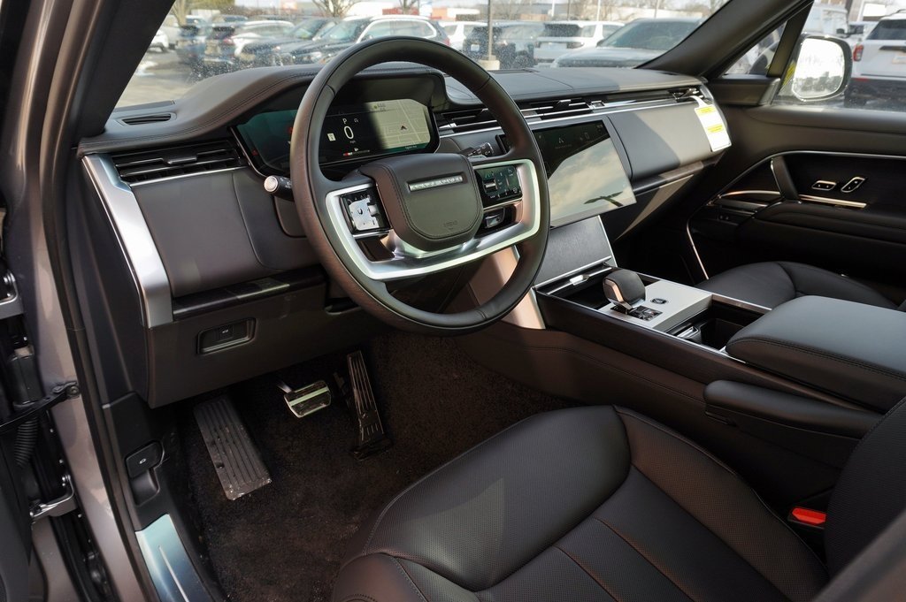 2025 LAND ROVER RANGE ROVER - Image 12
