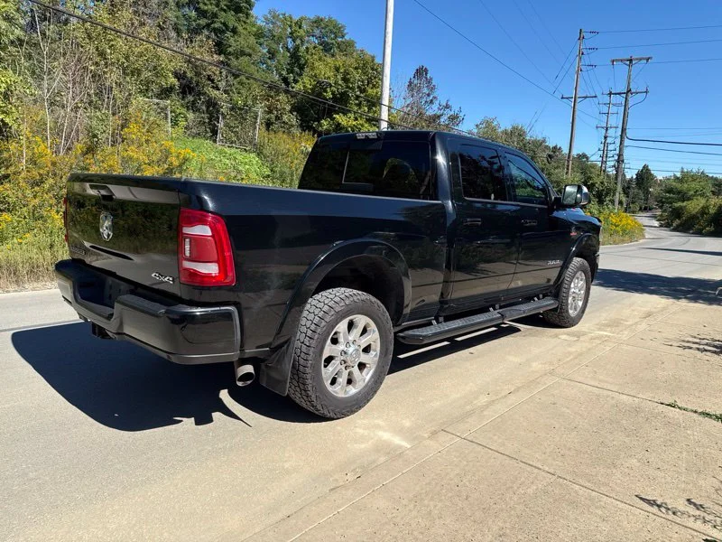 Used 2019 Black Ram Laramie image 7