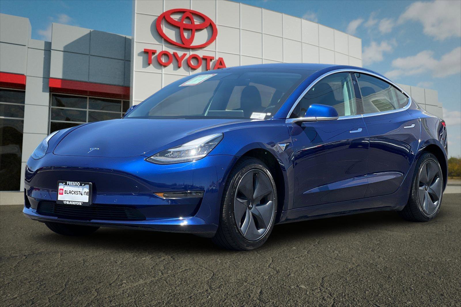 Used 2020 Deep Blue Metallic Tesla Standard Range Plus image 7