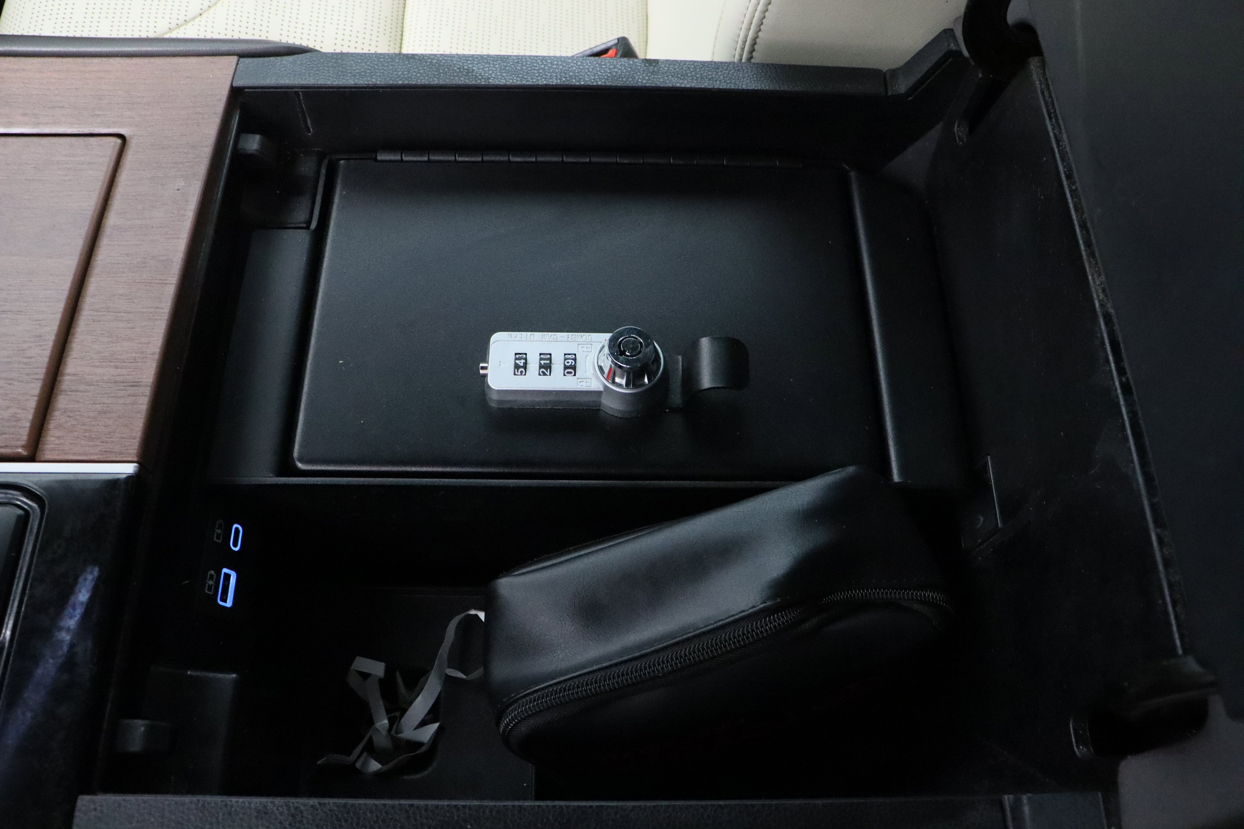 Used 2023 Wind Chill Pearl Toyota 1794 Edition Hybrid 3.4T image 25