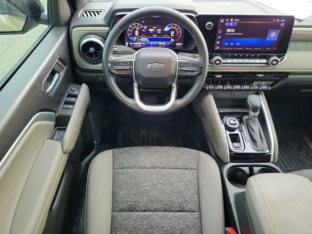 2024 Chevrolet Colorado ZR2 - Photo 9