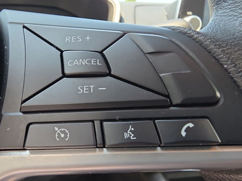 Used 2025 Black Nissan 2.5 SV image 19