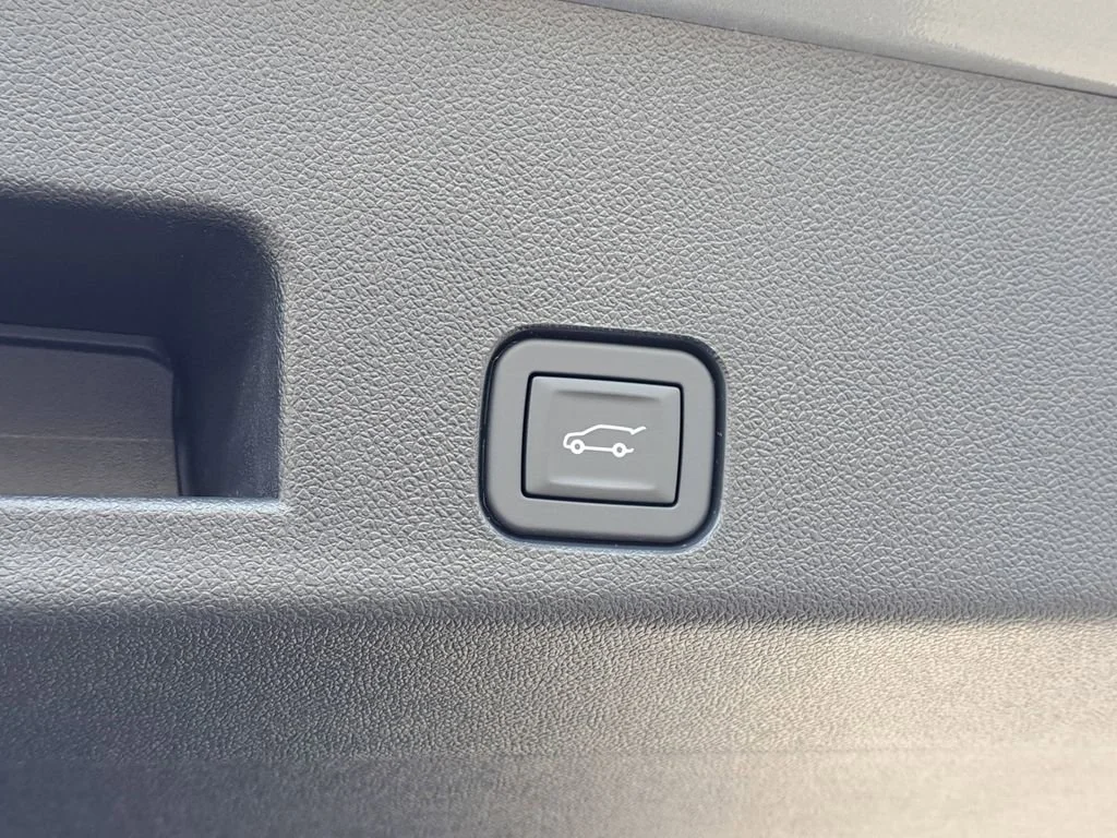 2026 Chevrolet Traverse LT - Photo 26