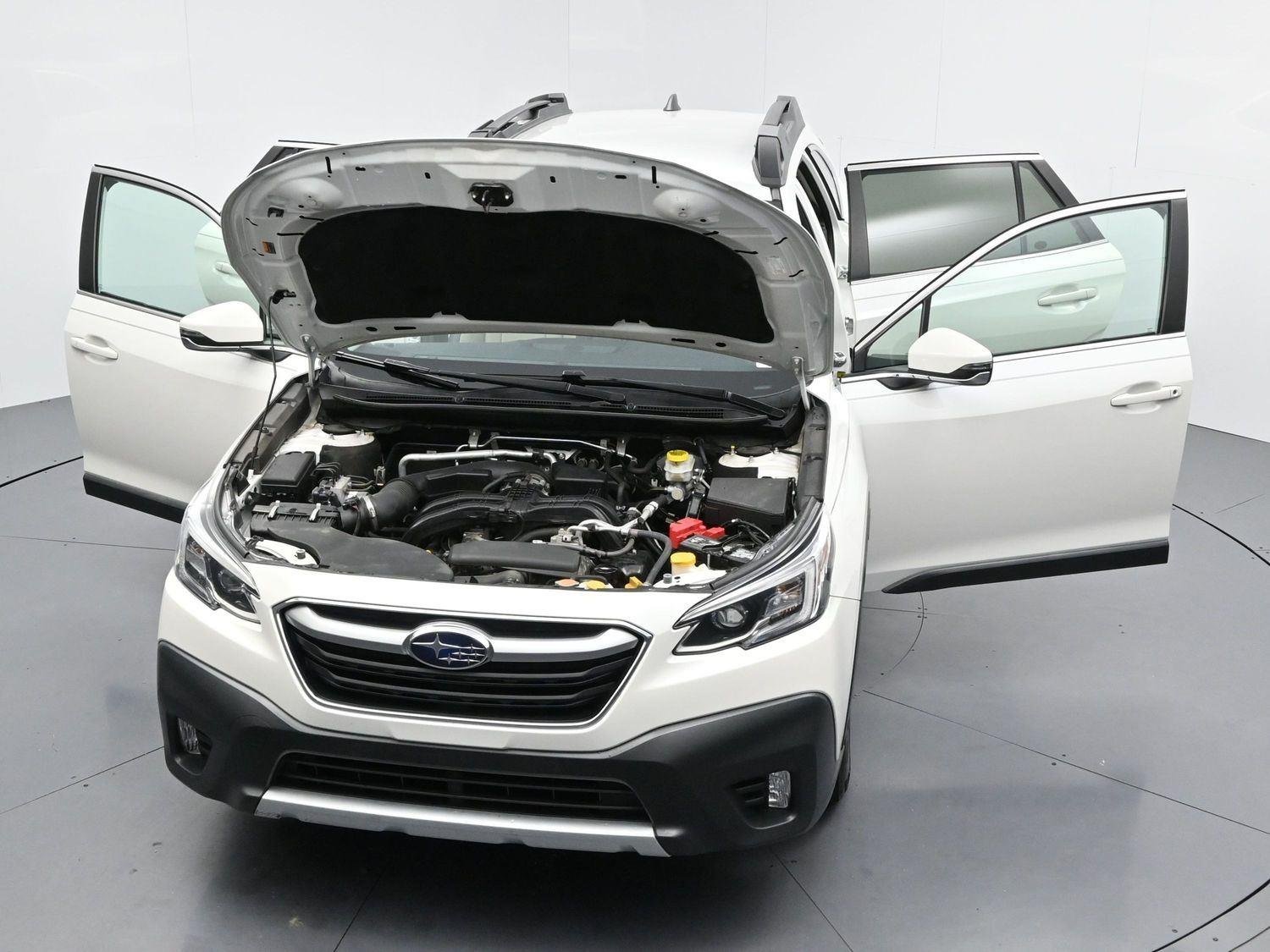 Used 2022 Crystal White Pearl Subaru Limited image 39
