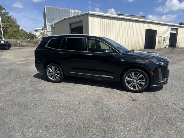 Used 2020 Black Cadillac Premium Luxury image 4