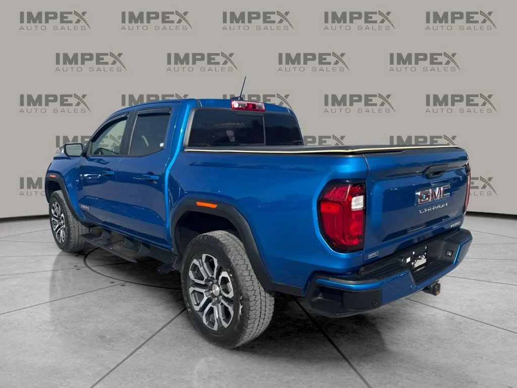 Used 2023 Blue GMC AT4 image 3