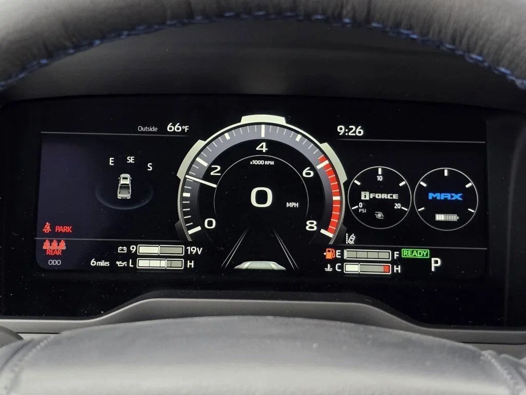 2026 Toyota Tundra Platinum - Photo 16