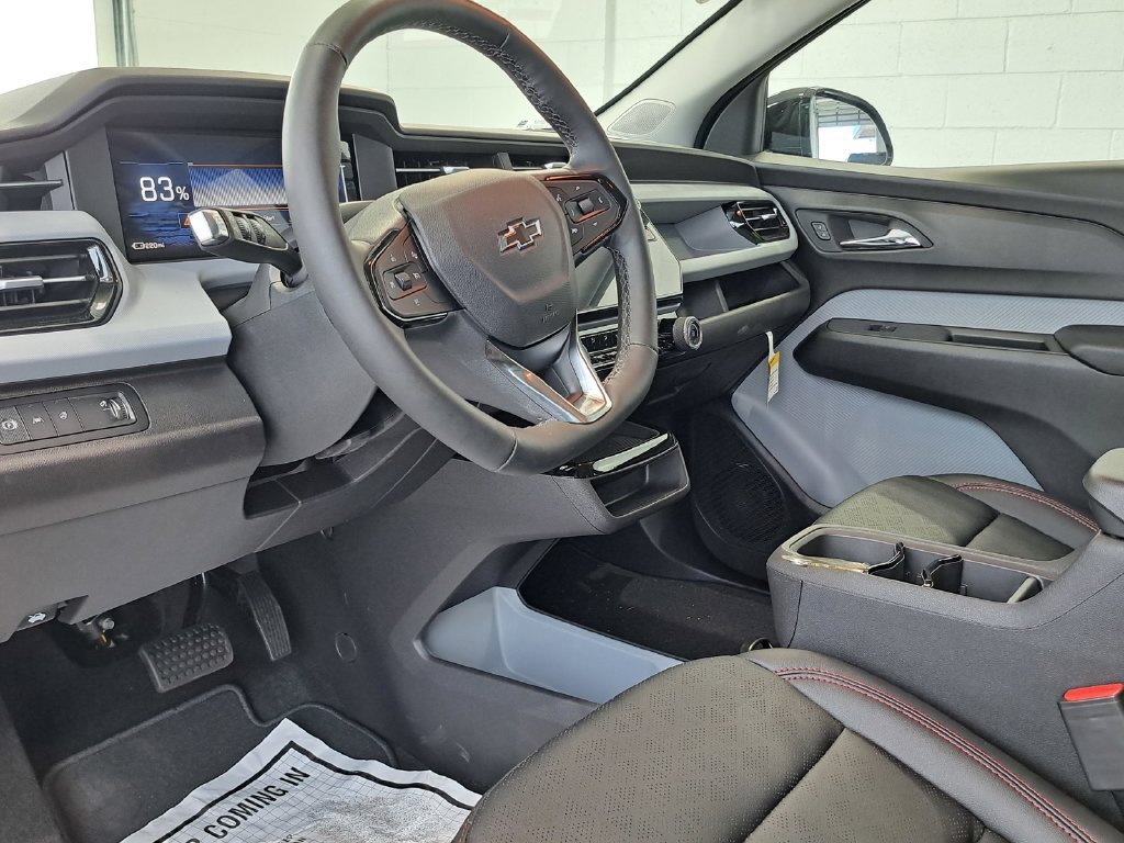2027 Chevrolet Bolt RS - Photo 7