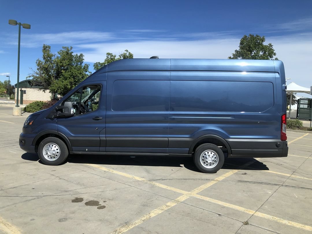 New 2027 Blue Metallic Ford  image 10