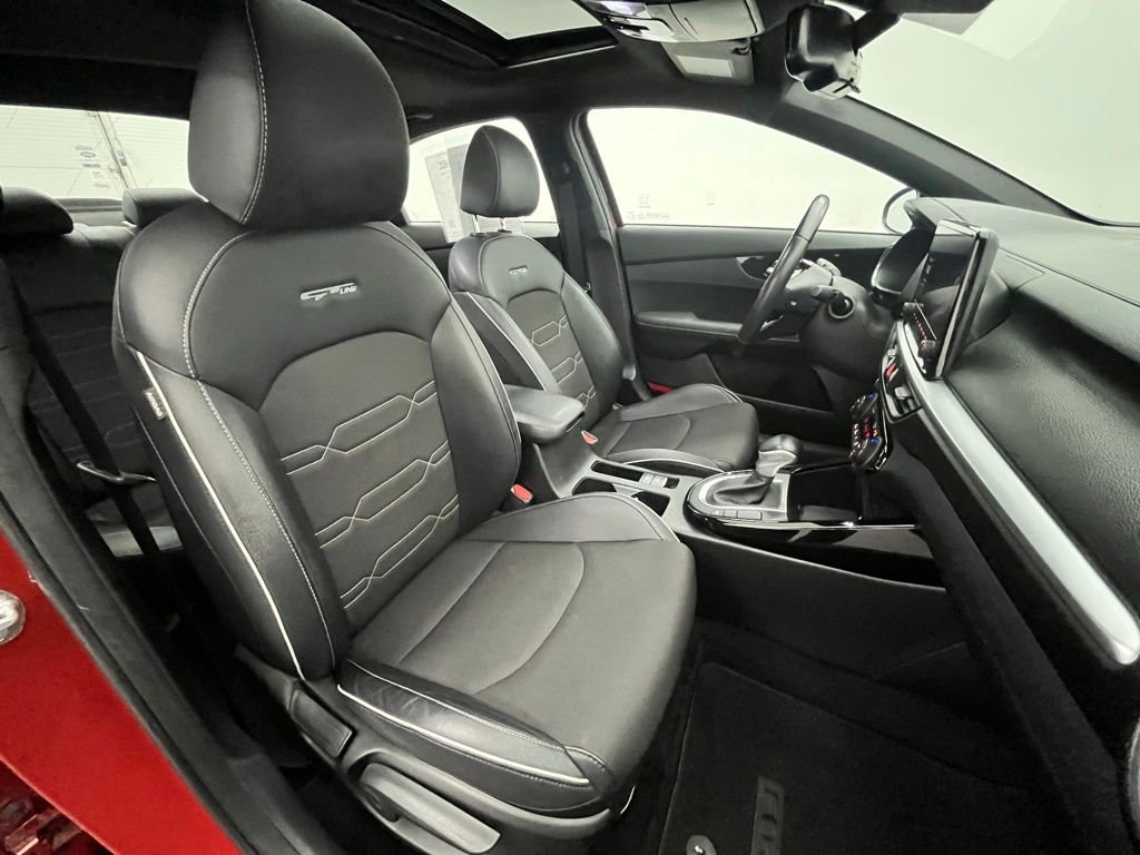 2023 Kia Forte GT-Line - Photo 34