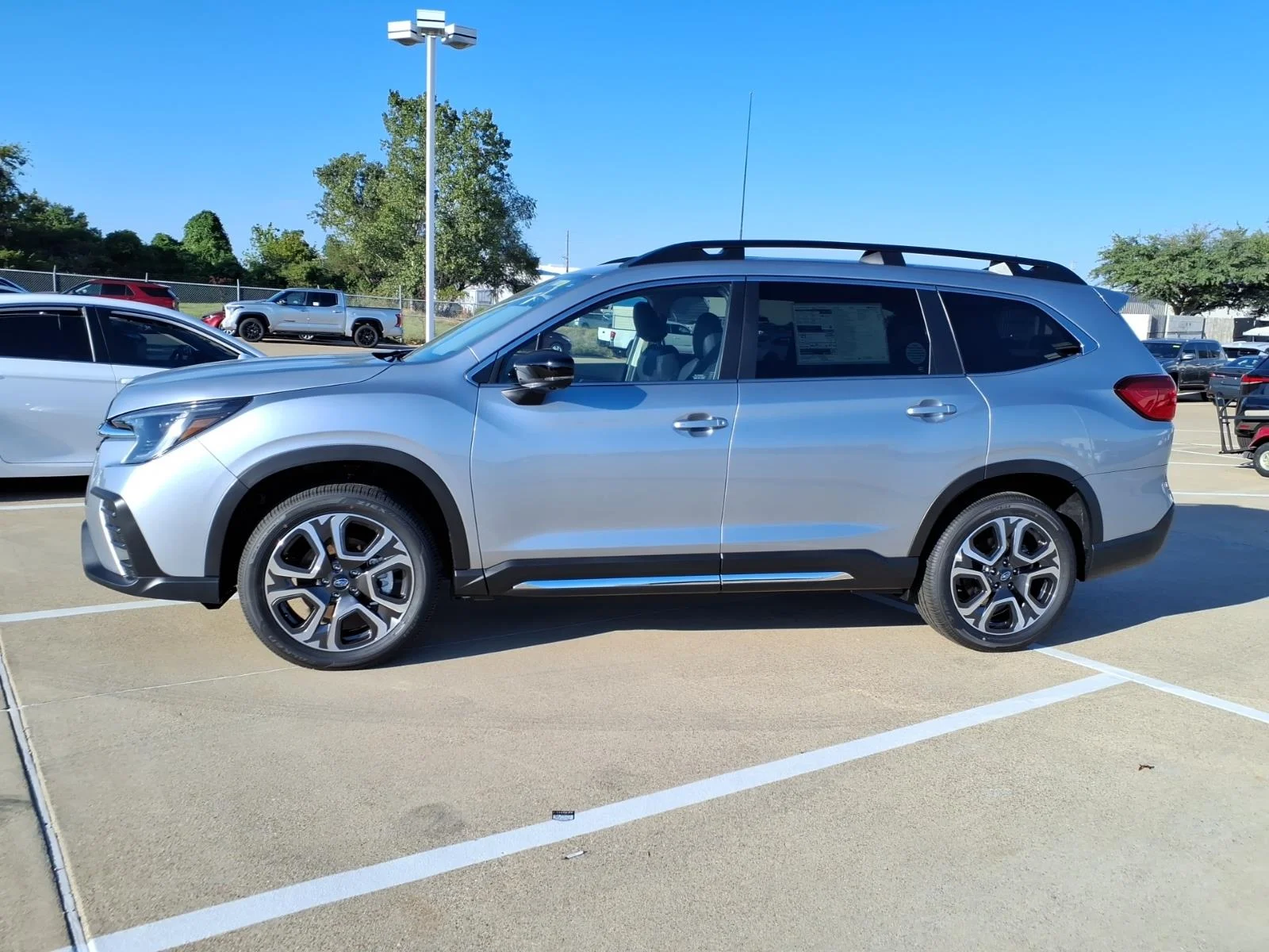 New 2027 ICE SILVER METALLIC Subaru Limited 7-Passenger image 2