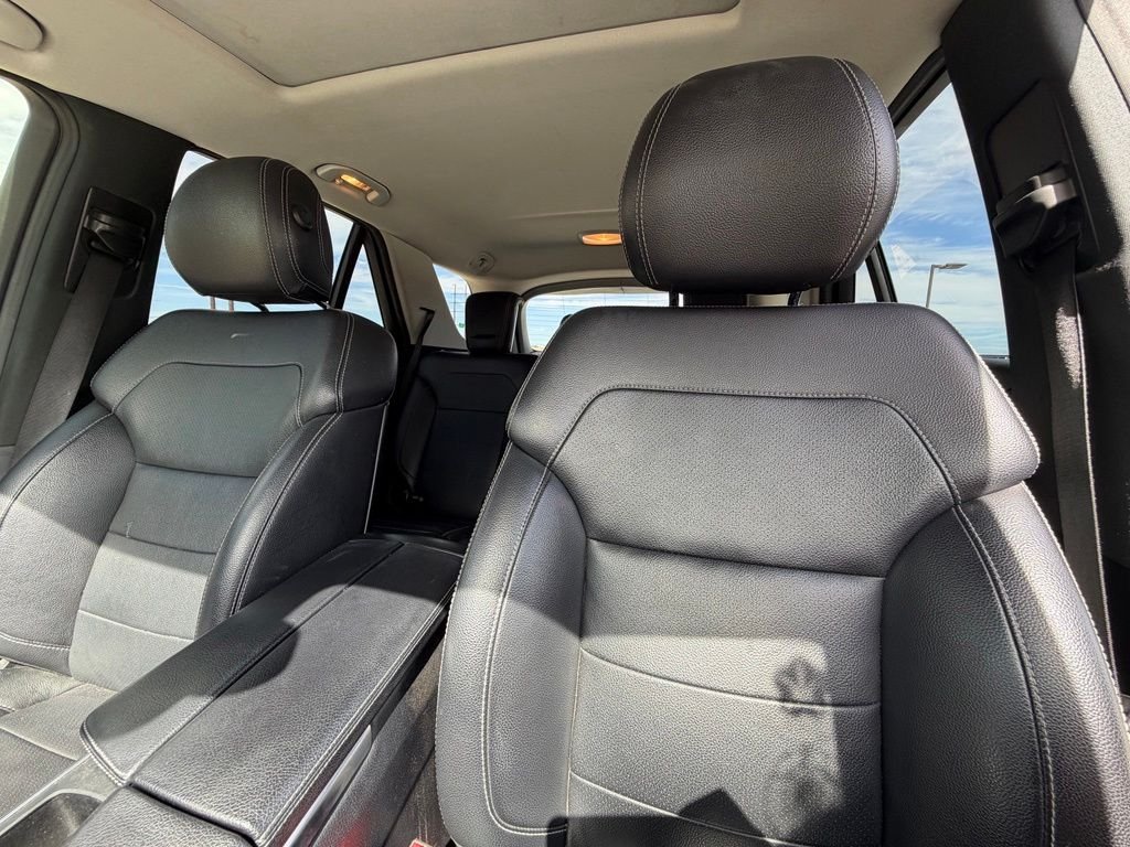 Used 2014 White Mercedes-Benz ML 350 image 11