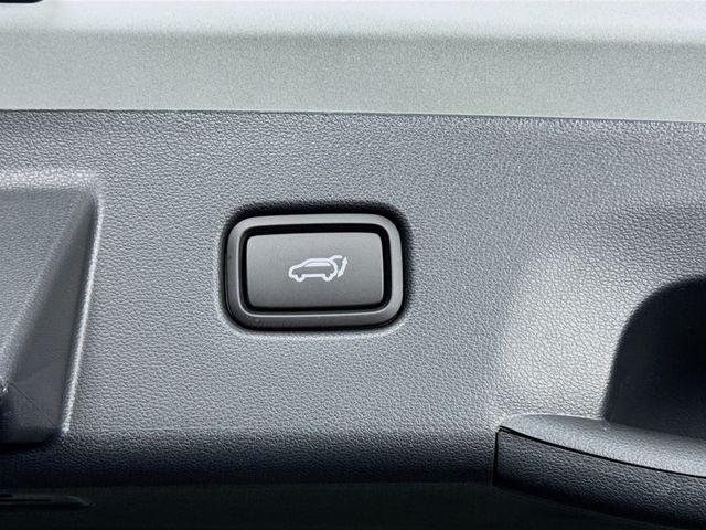 New 2026 Silver Hyundai SEL Convenience image 41