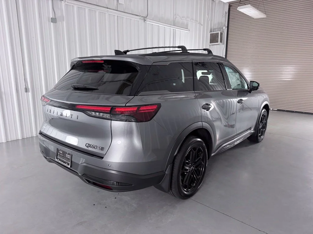 New 2027 Graphite Shadow INFINITI SPORT image 5