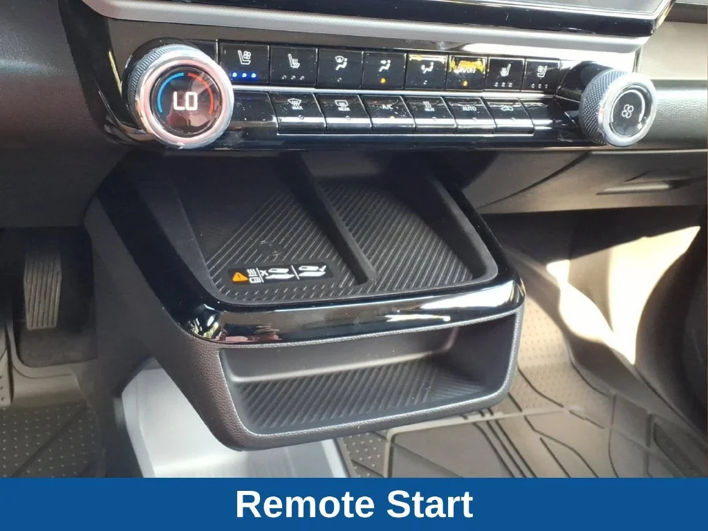 2027 Chevrolet Bolt RS - Photo 9