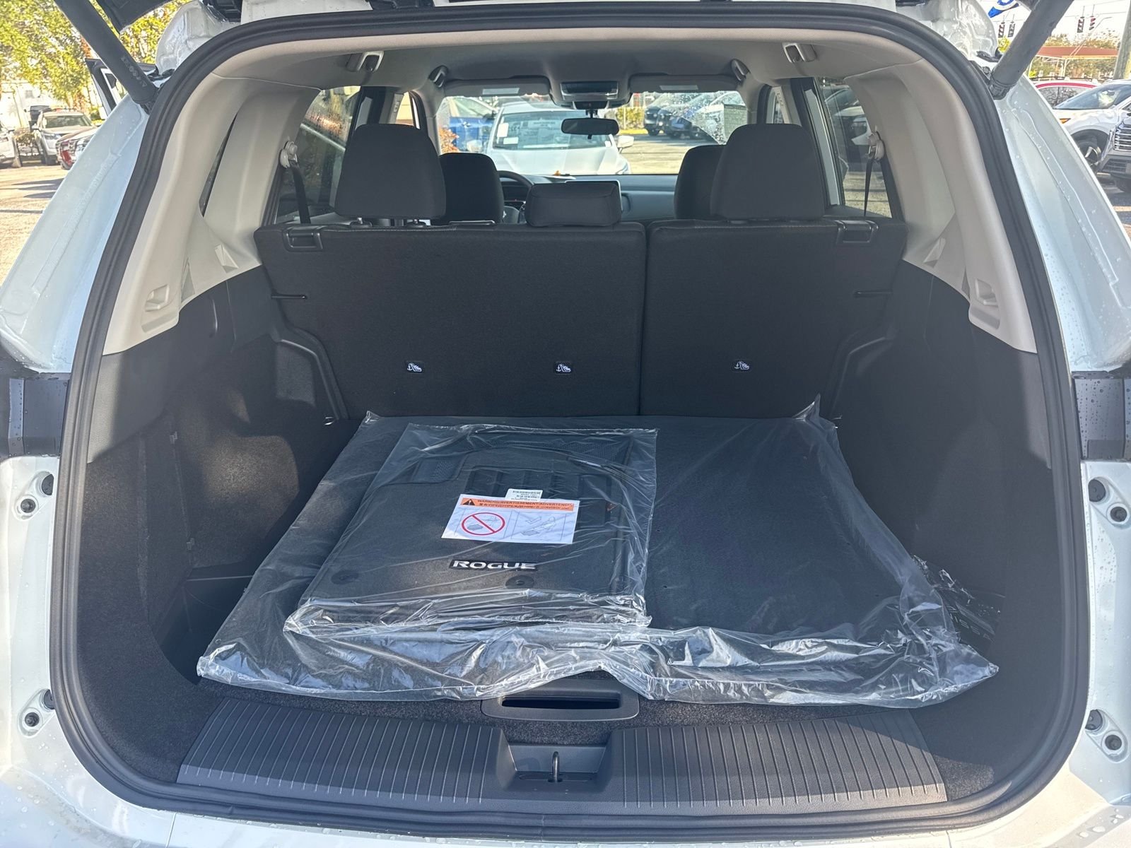 New 2026 Nissan Rogue SV 4D Sport Utility