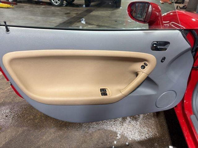 Used 2007 Red Pontiac Base image 20